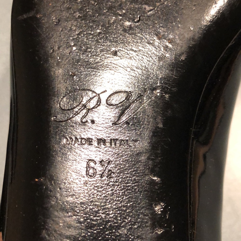 Roger Vivier Patent Leather with White Trim Flats - Picture 15 of 16